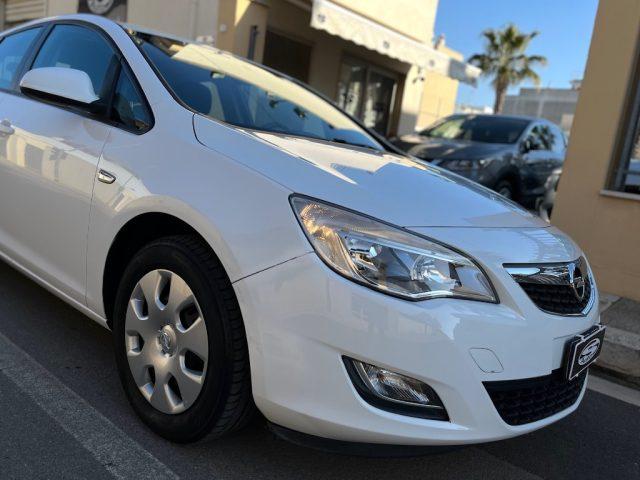 OPEL Astra 1.4B 100CV 5P Cosmo