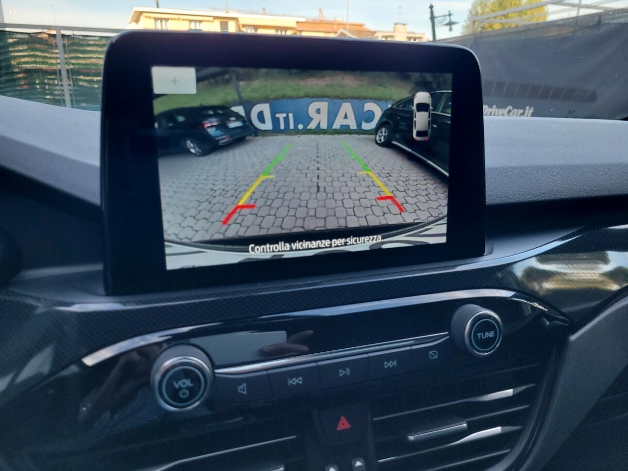 Ford Kuga ST LINE 2.0D ECOBLUE 120CV AUT. LED NAVI RETROCAM. VETRI PRIVACY CARPLAY