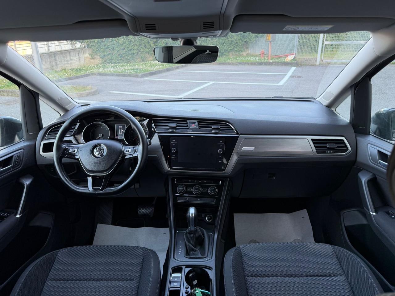 Volkswagen Touran 1.6 TDI 115 CV SCR DSG Executive BlueMotion Tech.