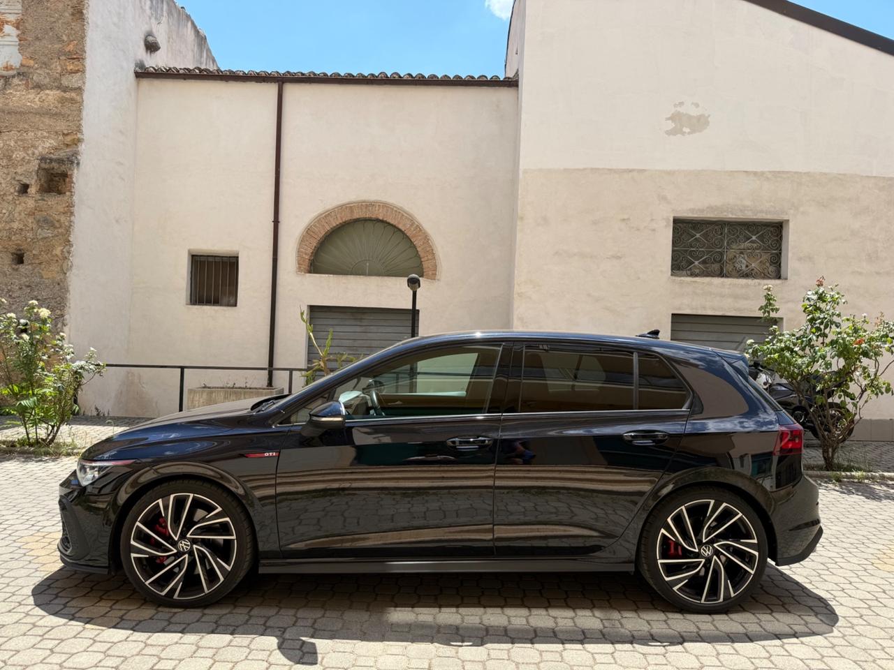 Volkswagen Golf GTI 2.0 TSI