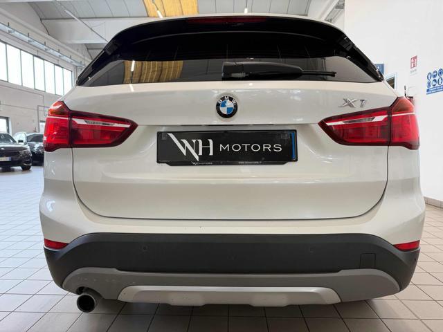 BMW X1 sDrive18d X line //LED//18//NAVI//