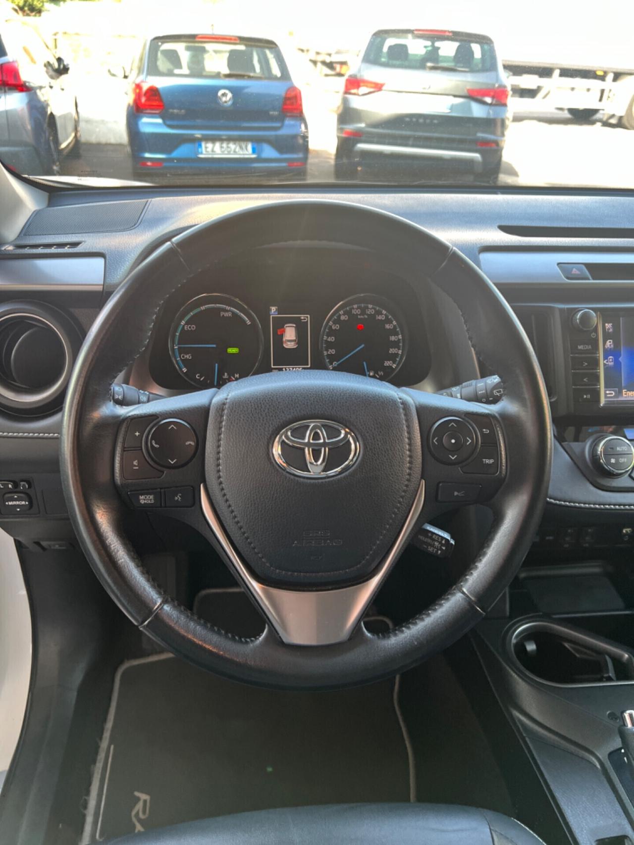 TOYOTA RAV 4 2.5 HYBRID 4WD LOUNGE