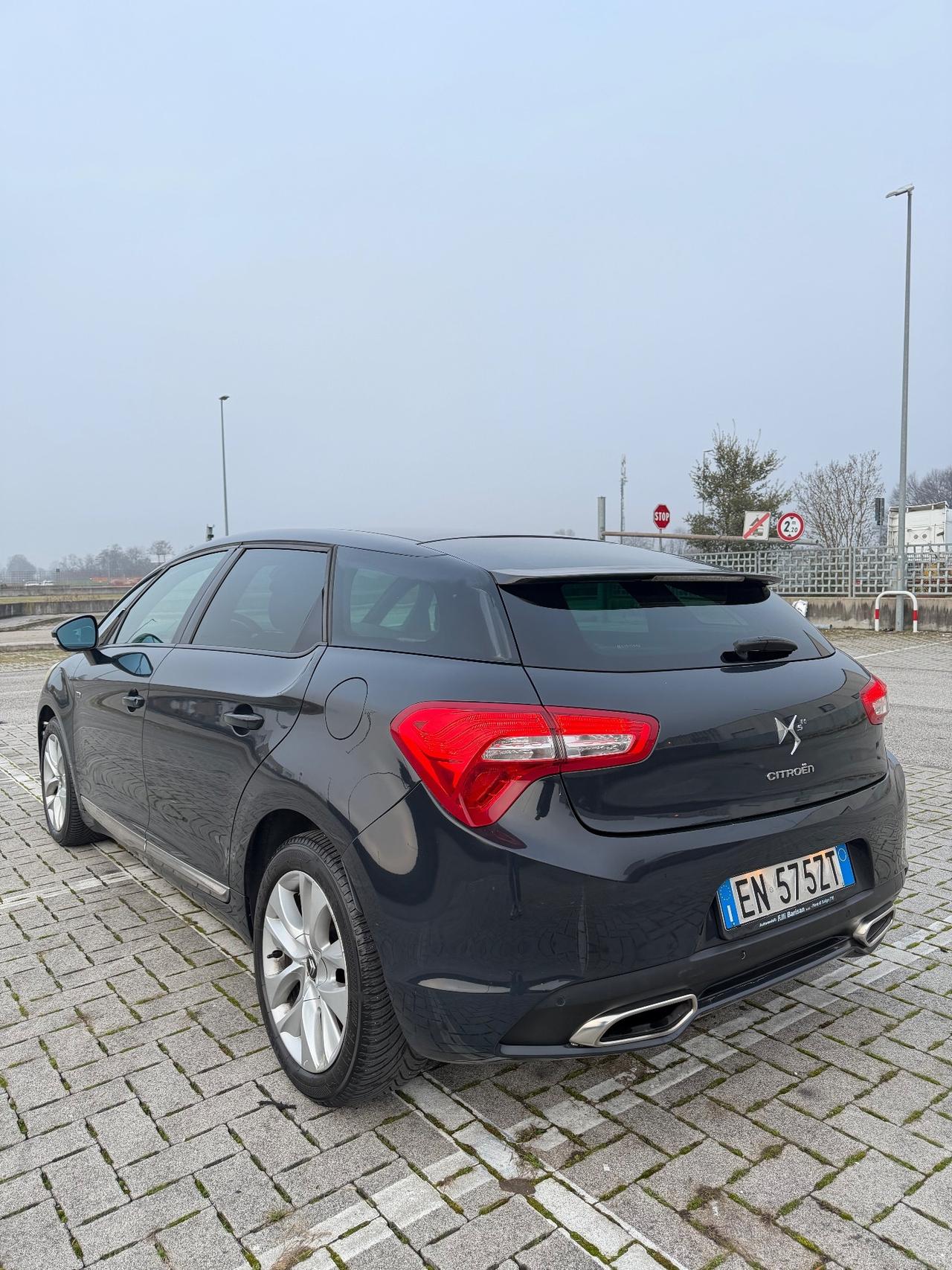 Ds DS5 5 Hybrid4 airdream Sport Chic
