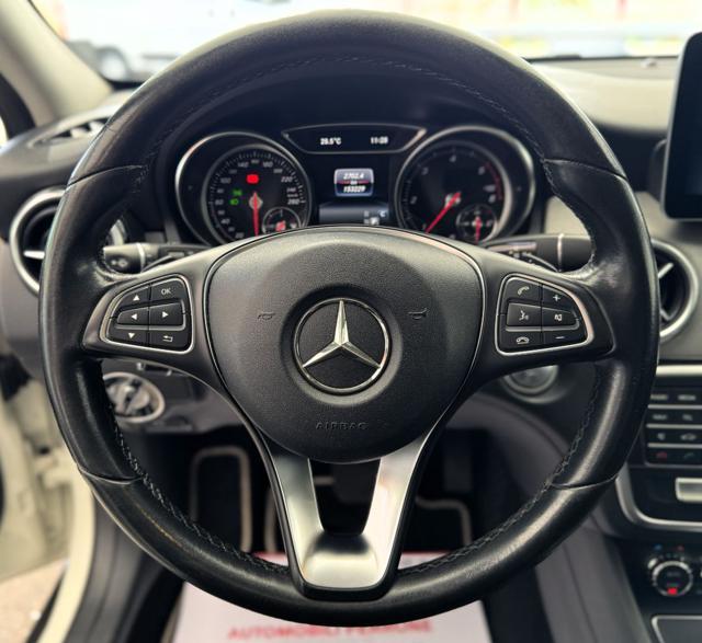 MERCEDES-BENZ GLA 180 d Automatic Sport (Tetto/Navi/Retro/Led)