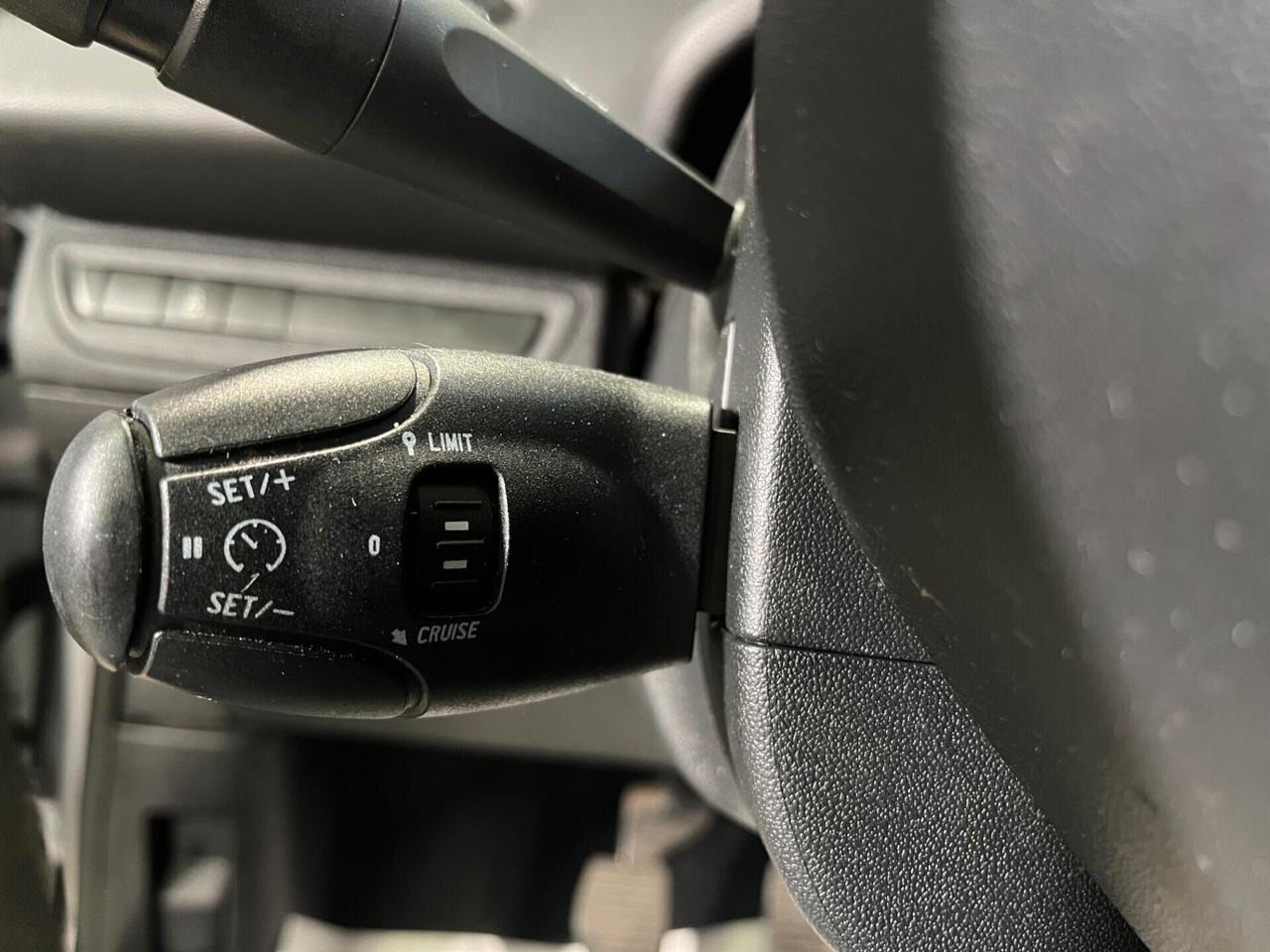 Peugeot 208 BlueHDi 75 5 porte Allure