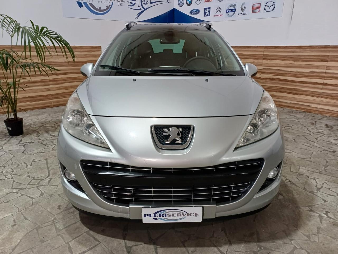 Peugeot 207 SW 1.6 HDi TETTO PANORAMICO - 2012