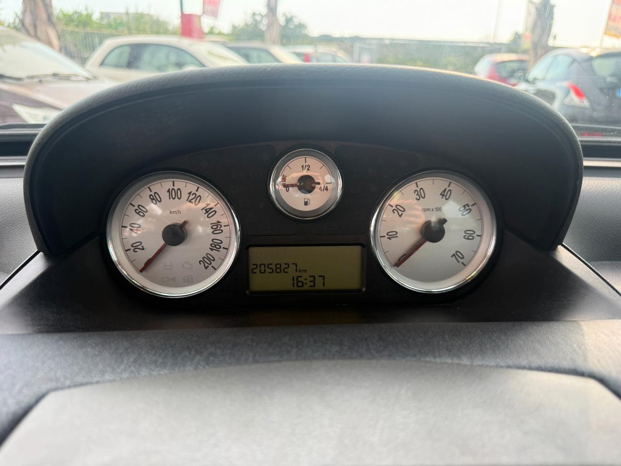 LANCIA YPSILON 2011 1.2 BENZINA/GPL 69 CV