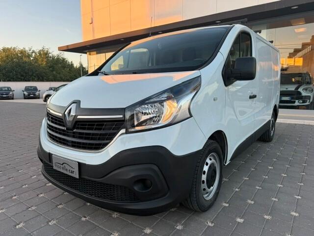 Renault Trafic 2.0 dCi 120 cv P.c T.n Ice 2021