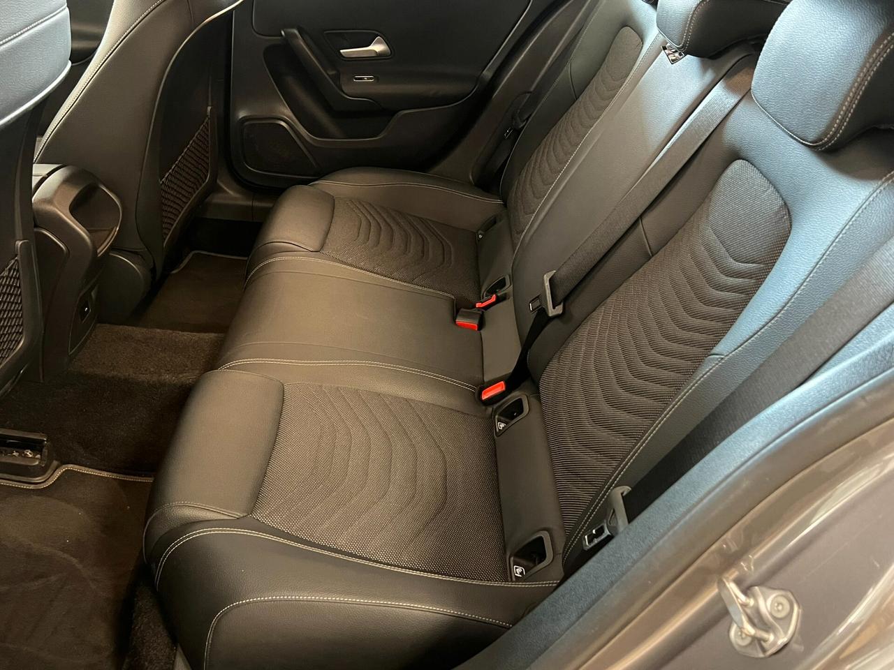 Mercedes-benz A 180 A 180 d Automatic Sport