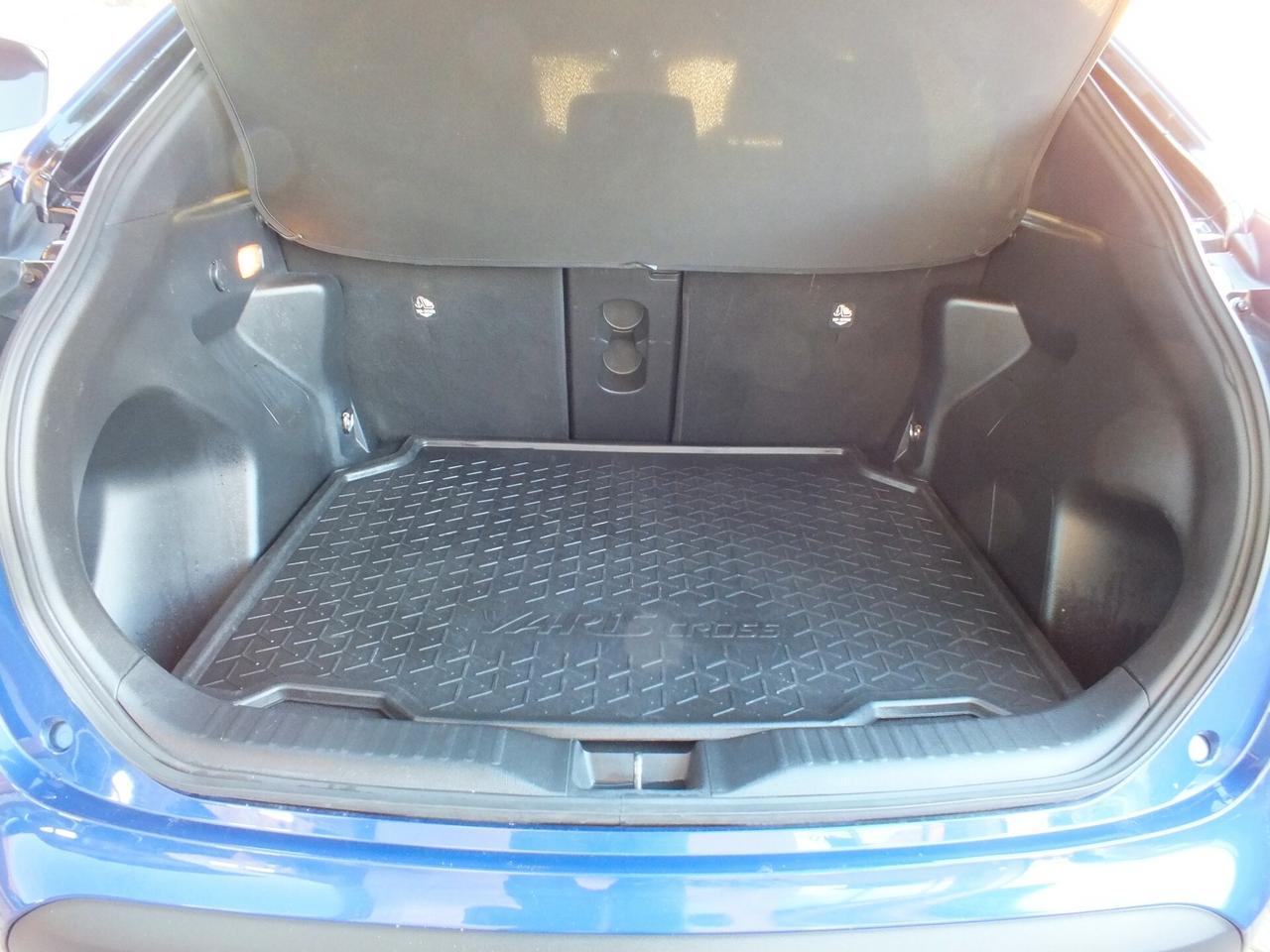 TOYOTA YARIS CROSS 1.5 HYBRID 4X4 AUTOCARRO N1 + IVA