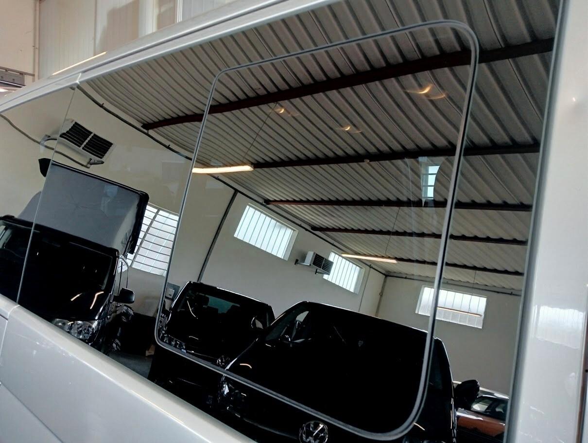 Volkswagen T5 Multivan 2.0 TDI DSG DOPPIA PORTA LATERALE PORTABICI