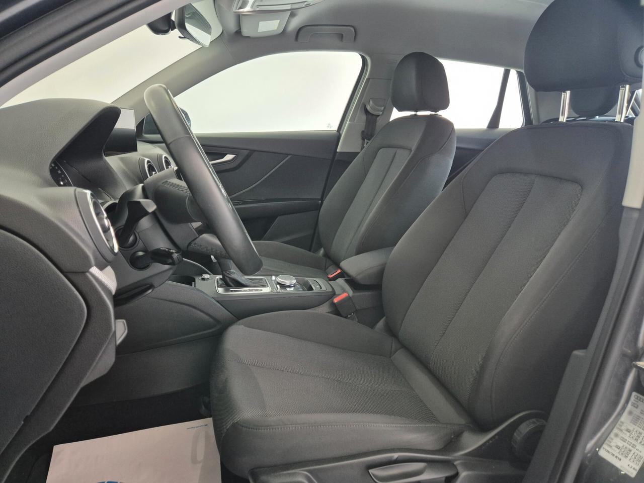 Audi Q2 30 TDI S tronic Identity Black