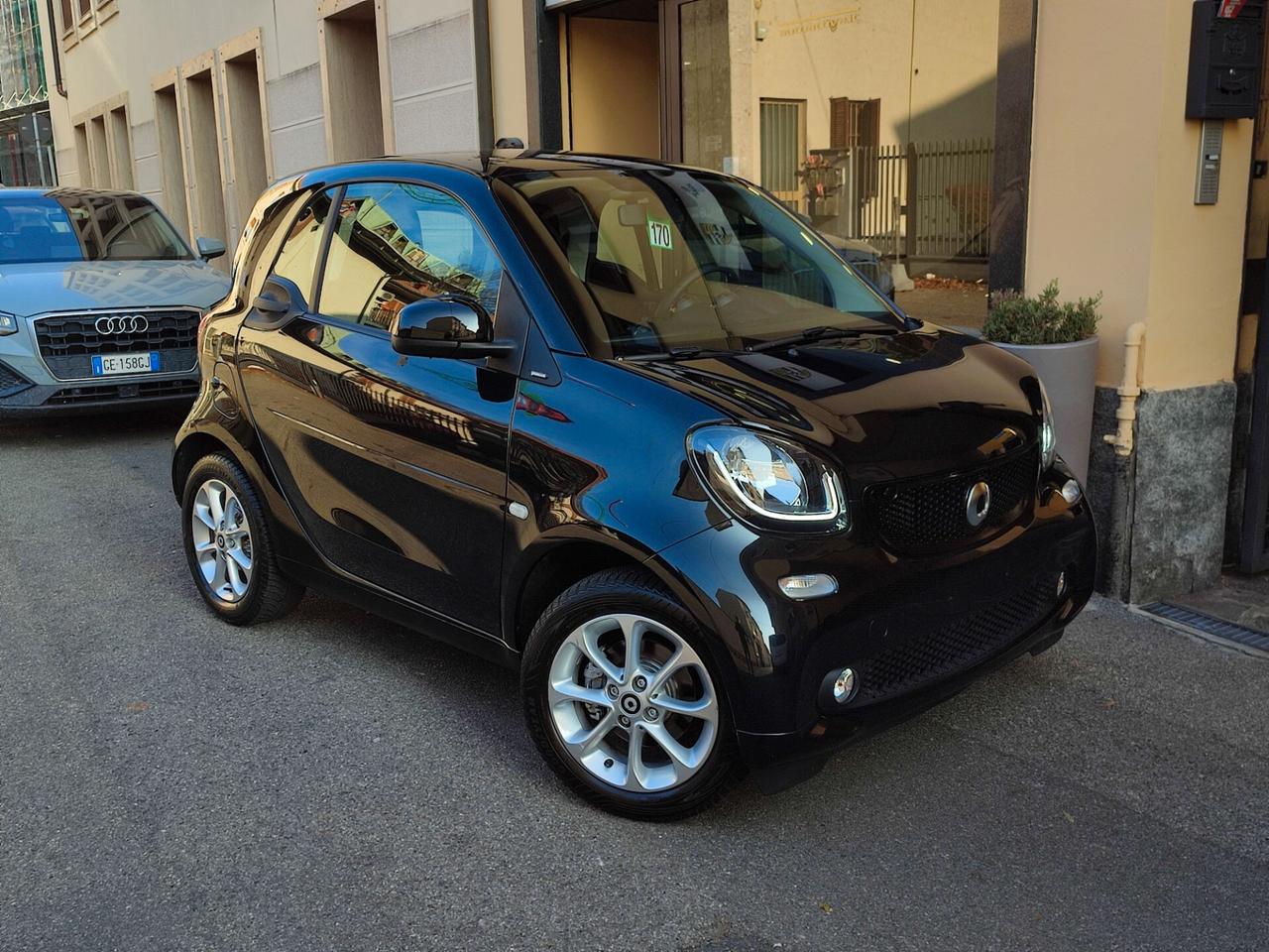 Smart ForTwo 70 1.0 Passion Solo km 31.517 certicati!