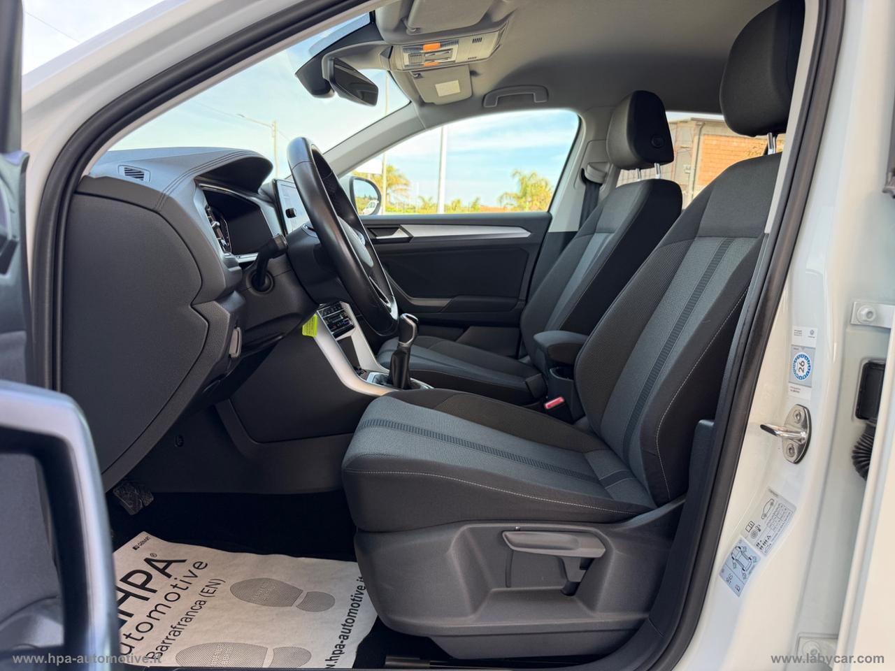 VOLKSWAGEN T-Roc 2.0TDI LED CARPLAY PARK ASSIST ACC