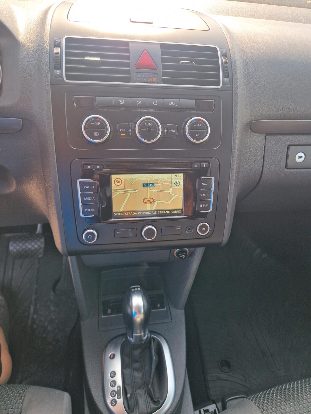 Volkswagen Touran 1.6 TDI DSG Comfortline-2014