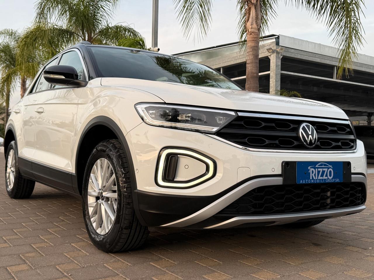 VOLKSWAGEN T-ROC 2.0 TDI SCR 150 CV IQ DRIVE LIFE DSG FULL LED COCKPIT NAVI