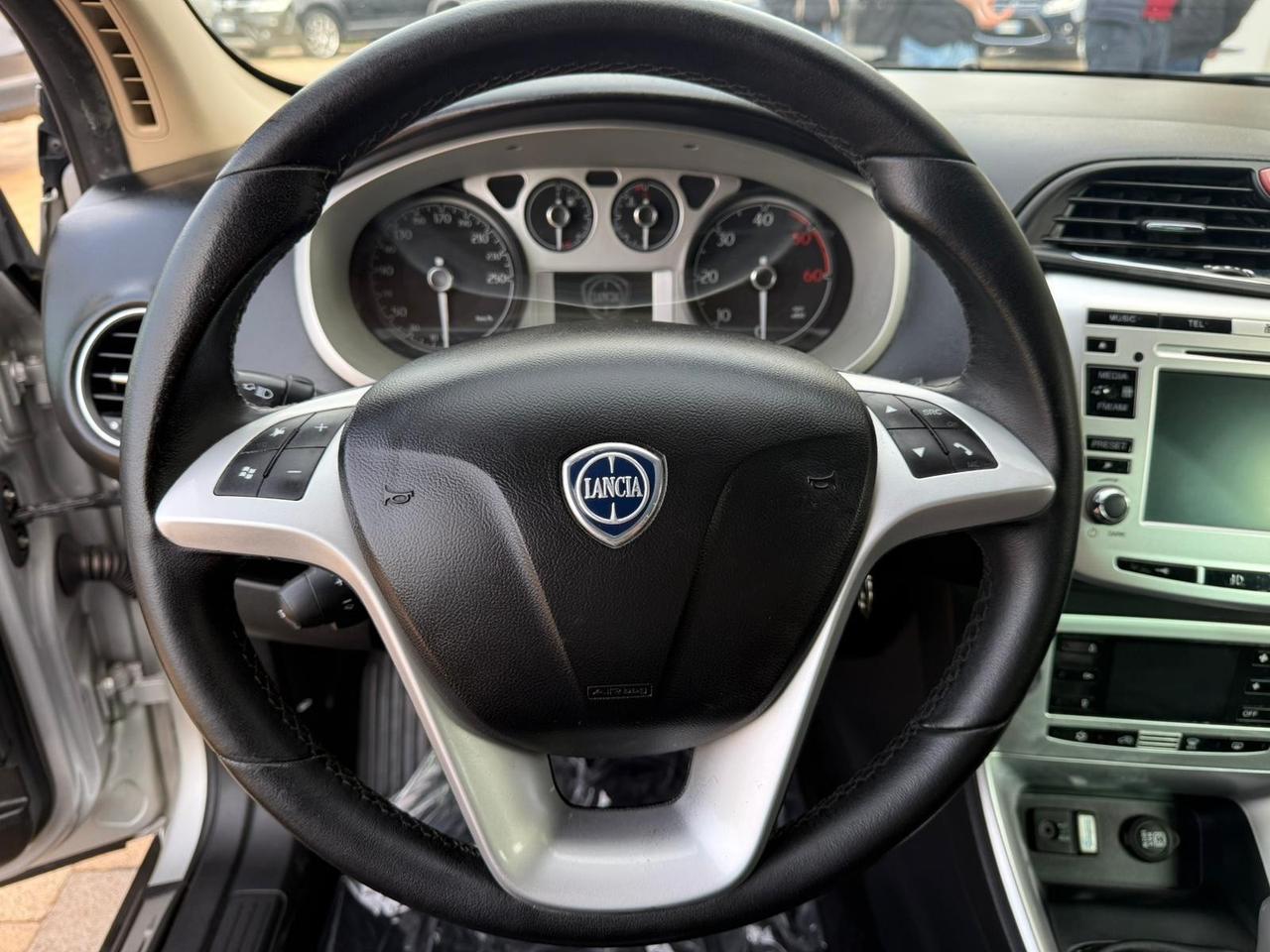 Lancia Delta 1.6 MJT DPF Silver