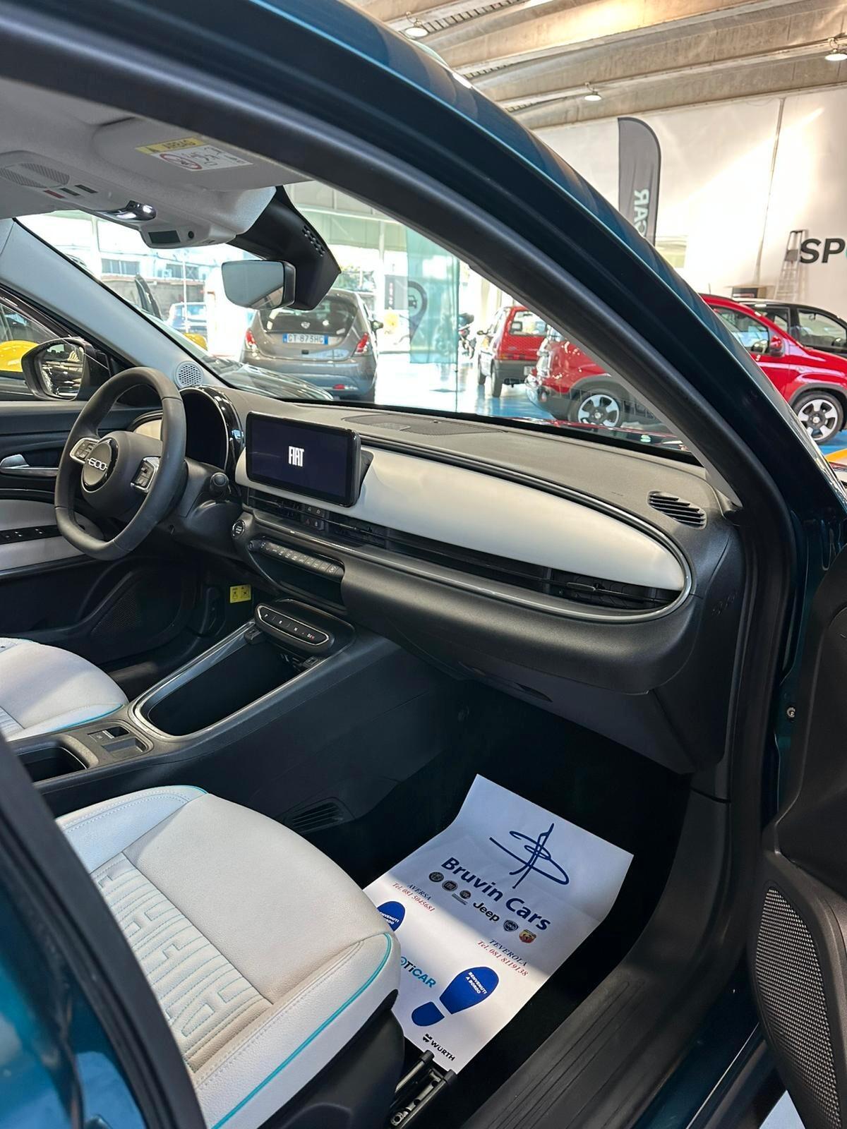 Fiat 600 Hybrid 110 CV DCT MHEV La Prima