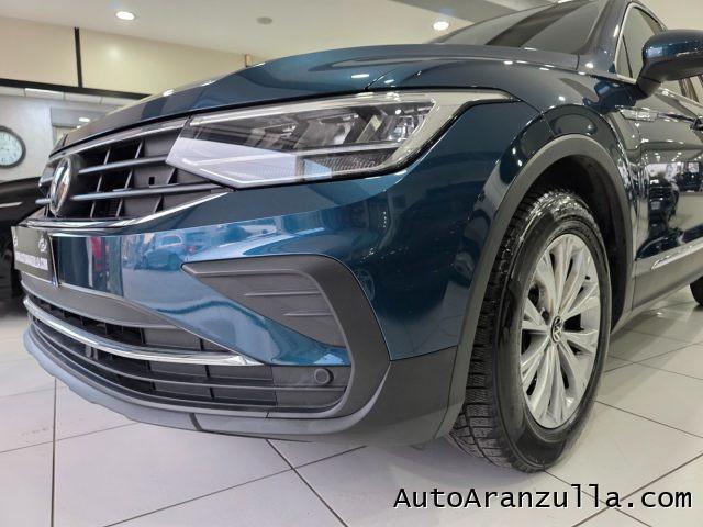 VOLKSWAGEN Tiguan 2.0 TDI 150CV SCR DSG Life Navi - Fari Led