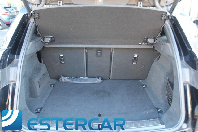 LAND ROVER Range Rover Evoque 2.0D I4 150CV R-Dynamic S