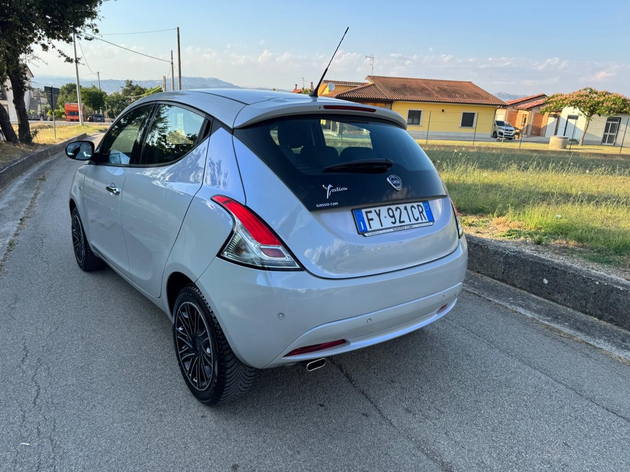Lancia Ypsilon 1.2 69 CV 5 porte S&S Gold