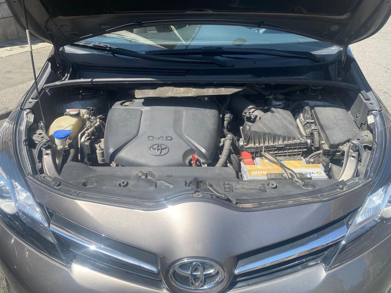 Toyota Verso D-4D Active #11975
