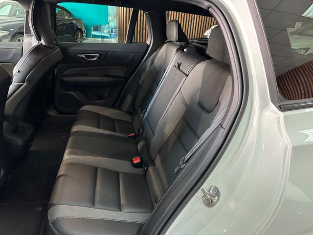 VOLVO V60 B4 (d) Geartronic R-Design*IVA ESPOSTA