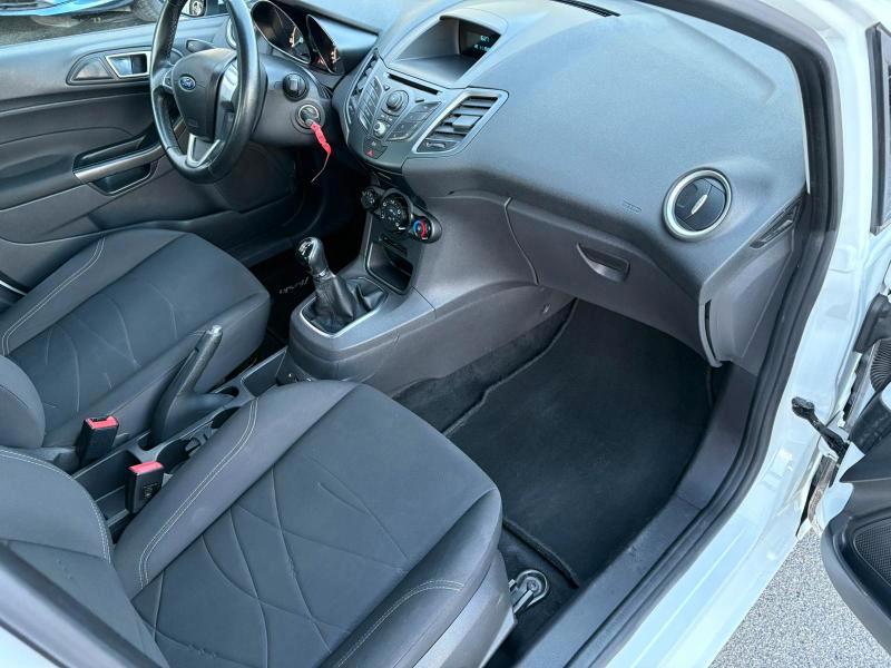 Ford Fiesta Fiesta 5p 1.2 BENZ 60 CV ADATTA NEOPATENTATI