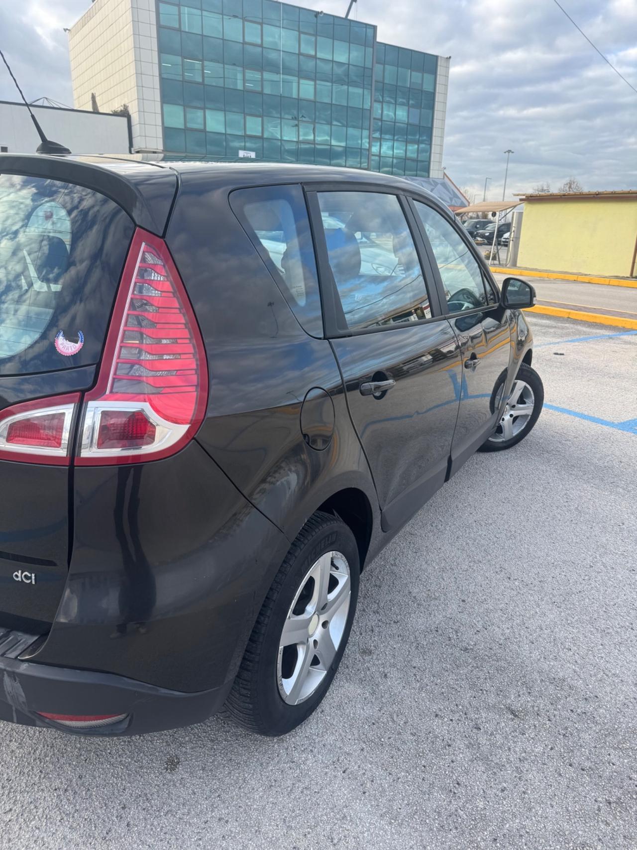 Renault Scenic Scénic 1.5 dCi 110CV Confort