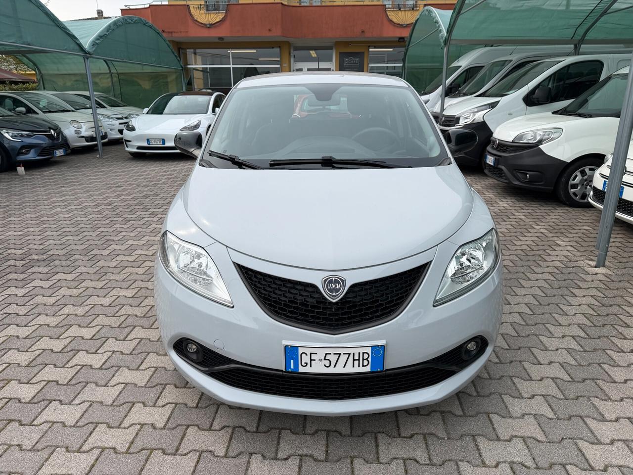 Lancia Ypsilon 1.0 FireFly 5 porte S&S Hybrid Ecochic Gold