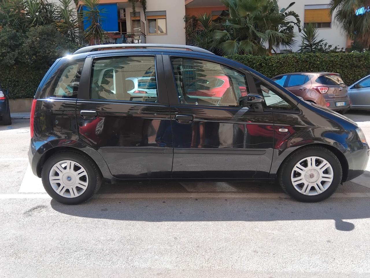 FIAT IDEA 1.9 JTD TUTTA TAGLIANDATA 2010