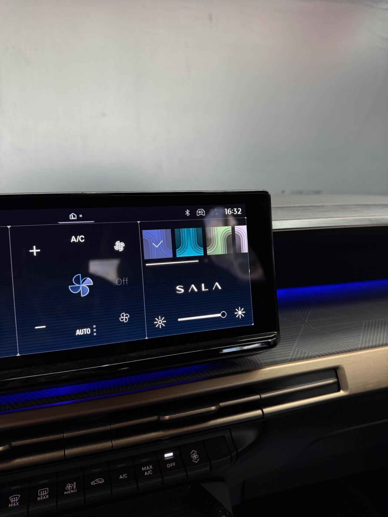 Lancia Ypsilon 1.2 Hybrid Edizione Cassina