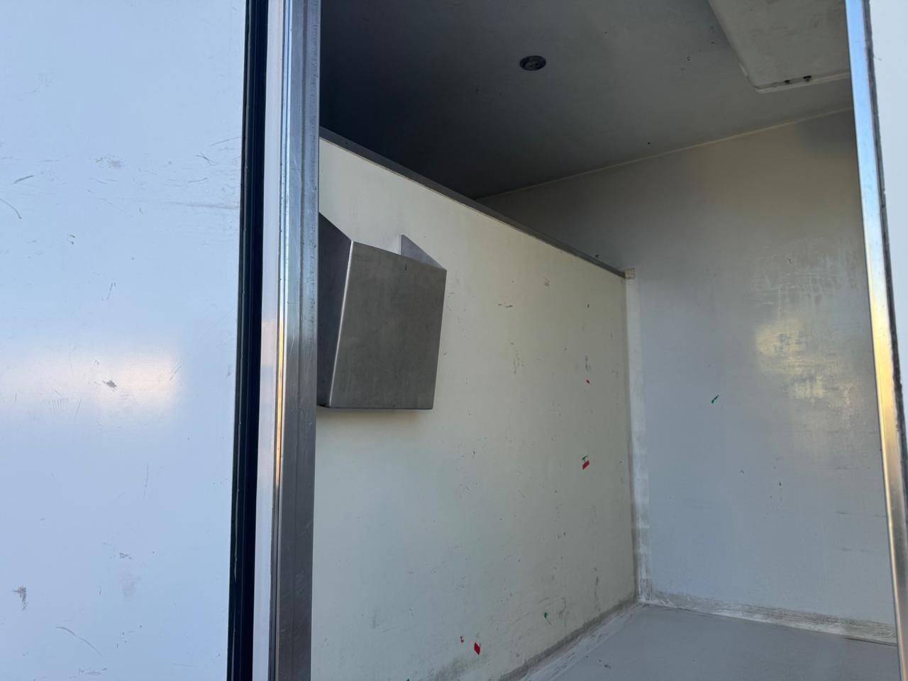 Mercedes Benz 310 cdi FURGONE FRIGO