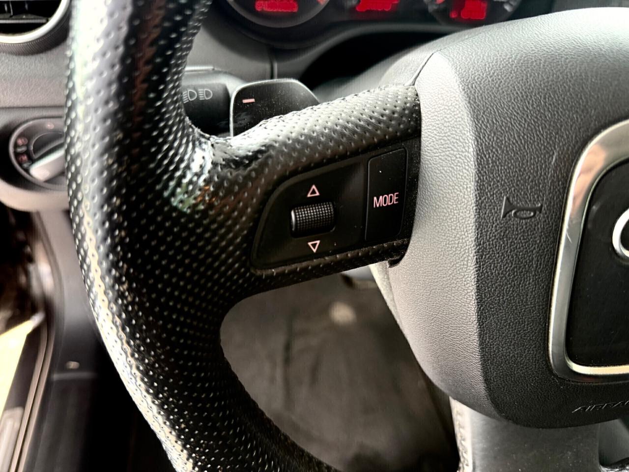 Audi A3 2.0 TDI (170cv) *AUTOMAT*NAVI