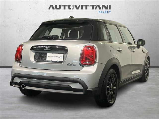 MINI Mini 5 Porte 1.5 Twin Power Turbo Cooper Essential