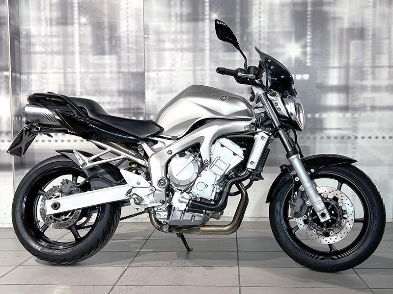 Yamaha FZ6