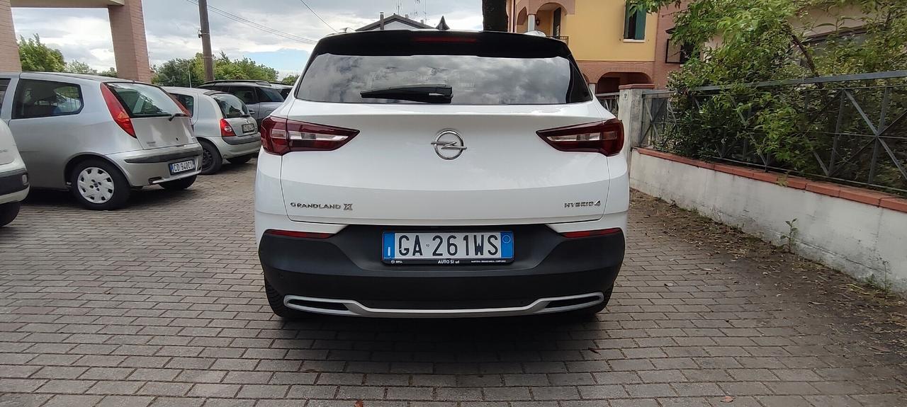 Opel Grandland X 1.6 Hybrid4 Plug-in aut. AWD 4X4