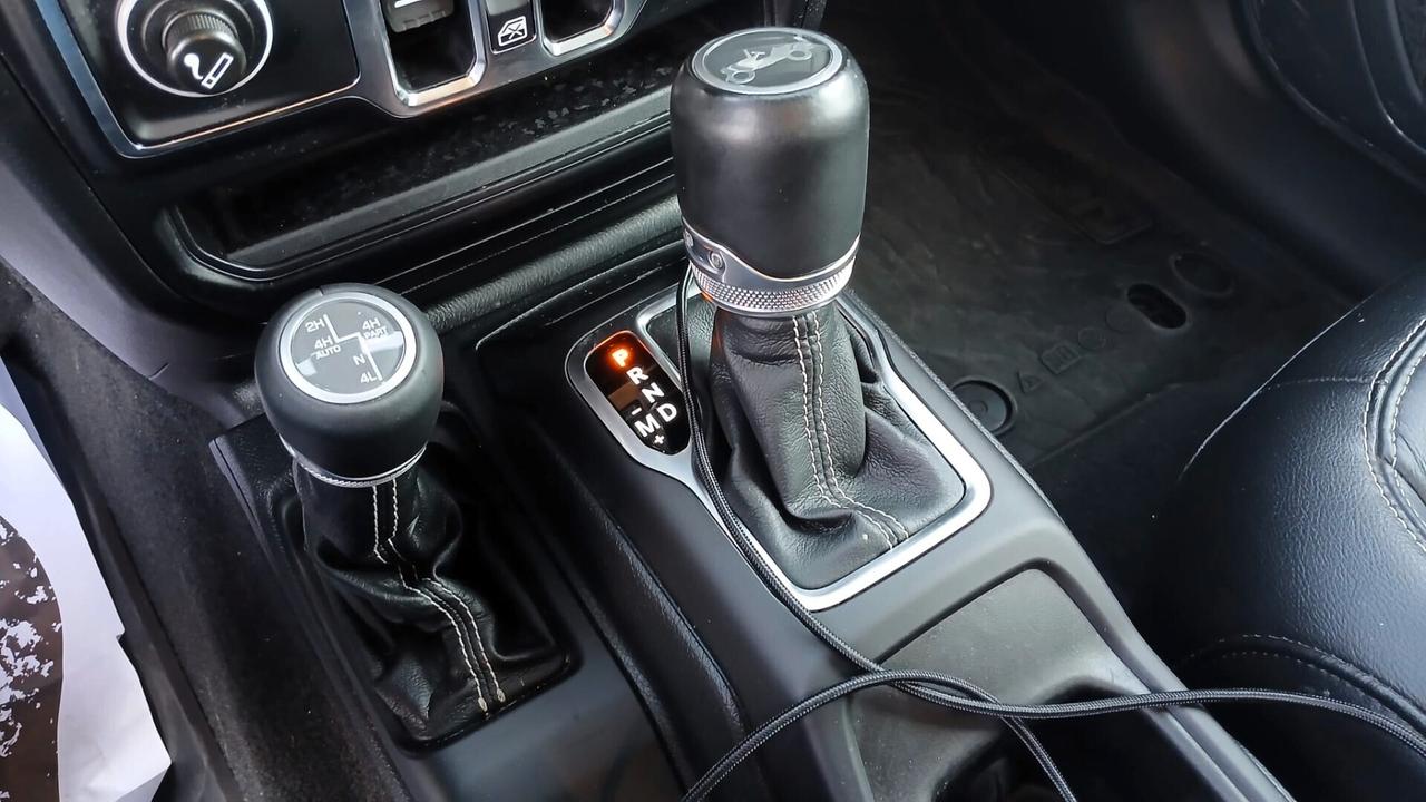 Jeep Wrangler Unlimited 2.2 Mjt II Sahara