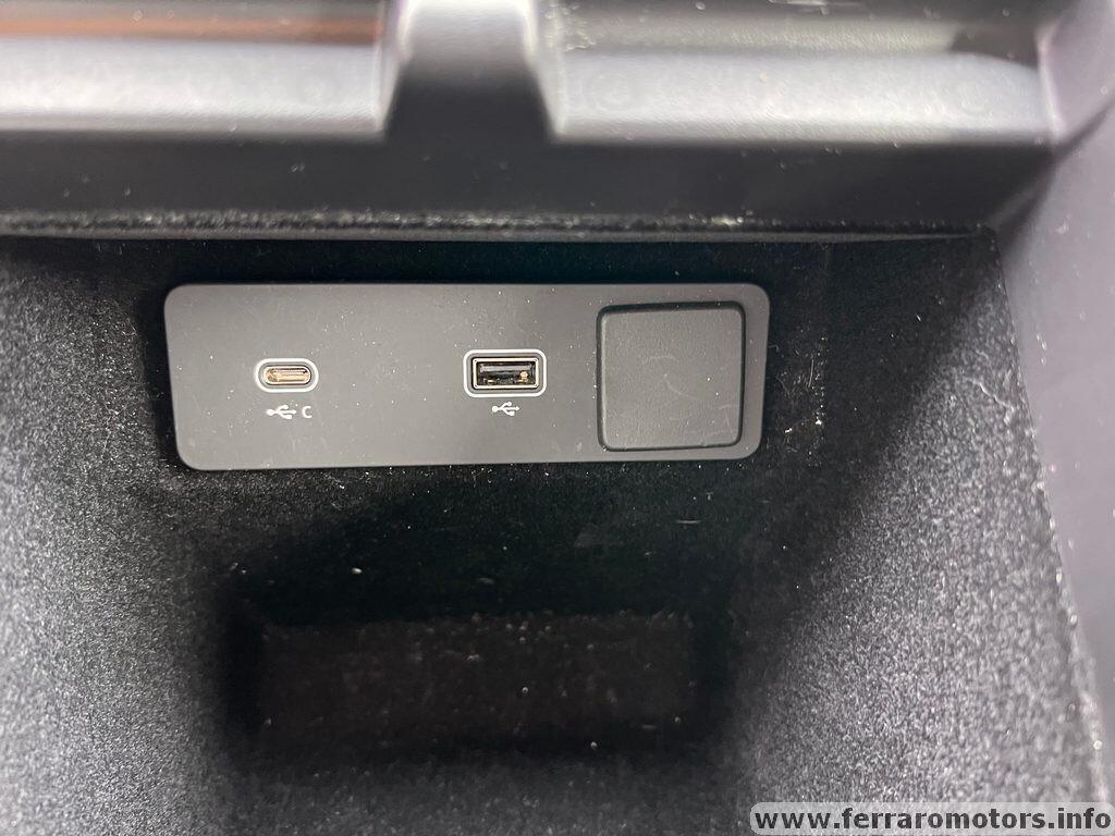 Land Rover Range Rover Evoque 2.0D I4 163 CV AWD Auto R-Dynamic HSE