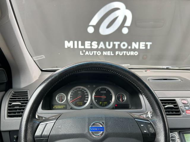 VOLVO XC90 D5 AWD Geartronic Summum