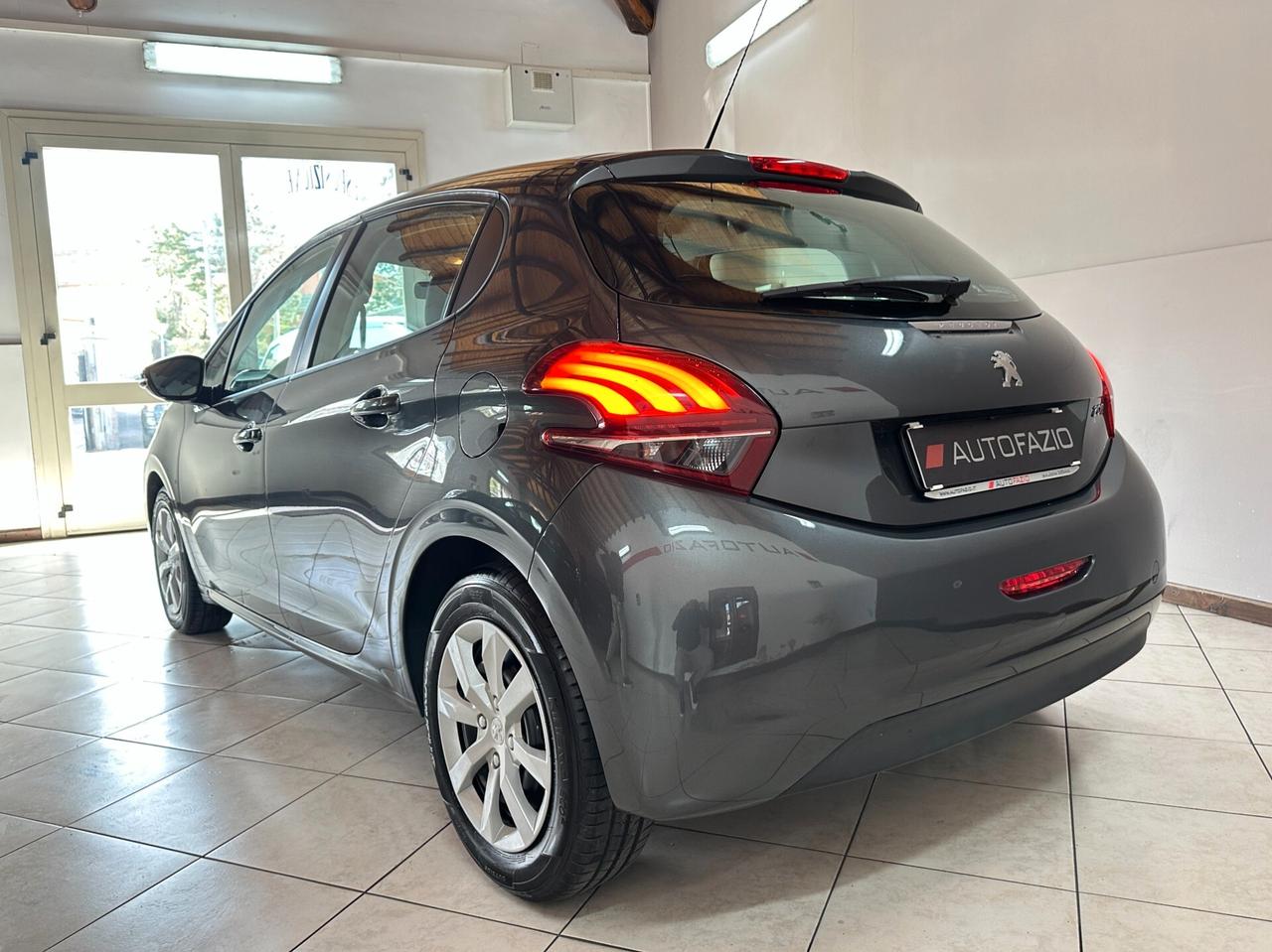 Peugeot 208 1.4 HDi 68 CV 5 porte Business