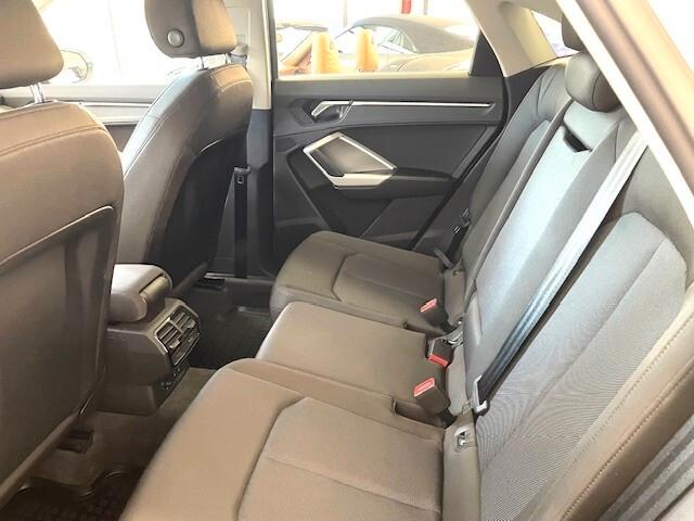 Audi Q3 SPB 35 TDI S tronic Business Plus