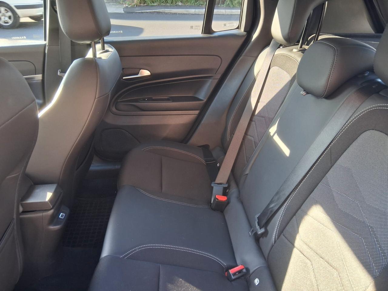 Jeep Avenger 1.2 Turbo 110 CV MHEV Summit