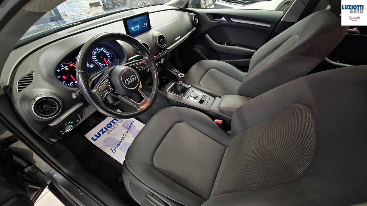 Audi A3 SPORTBACK 1.6 TDI BUSINESS - UNICO PR.