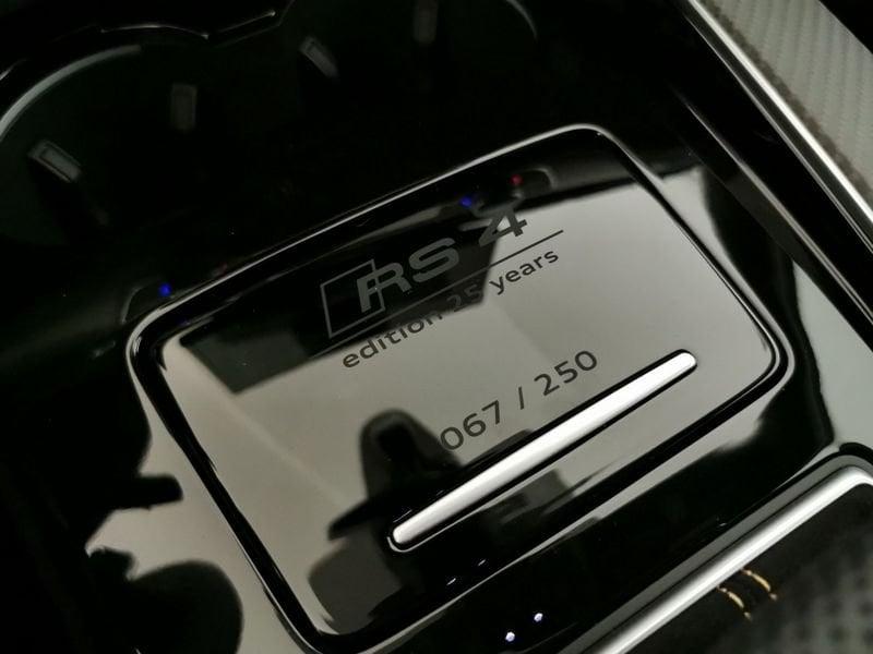 Audi A4 RS4 Avant 2.9 tfsi 25 years quattro 470cv tiptronic