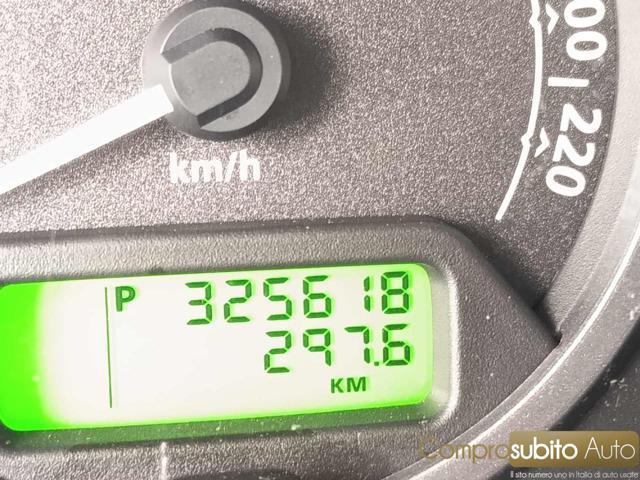 LAND ROVER Range Rover Sport 2.7 TDV6 SE