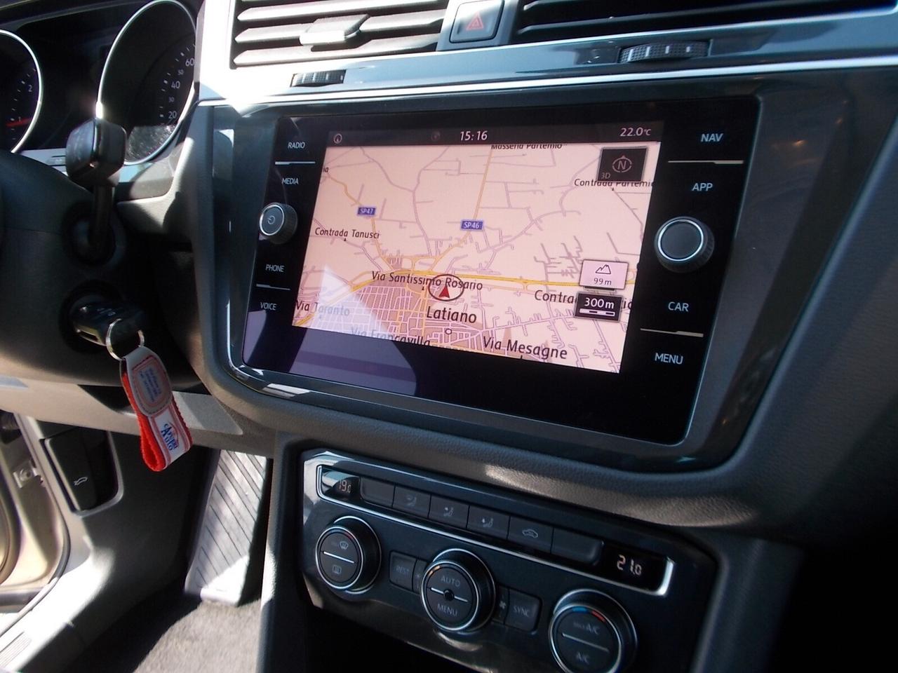 Volkswagen Tiguan 2.0 TDi DSG *FULL OPT* daVETRINA