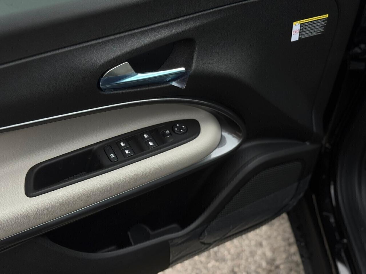 Fiat 600 Hybrid DCT MHEV La Prima