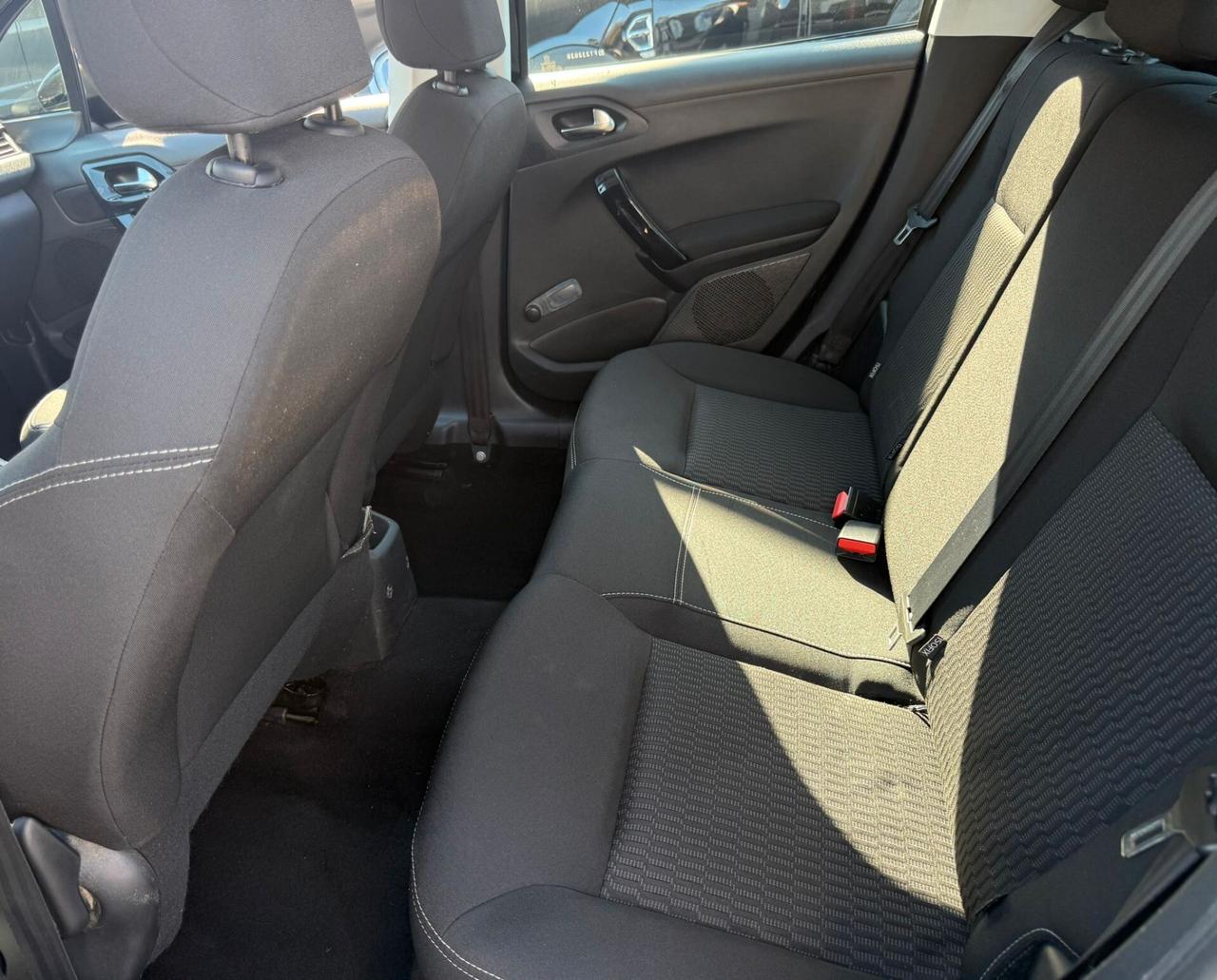 Peugeot 208 BlueHDi 75 5 porte Active