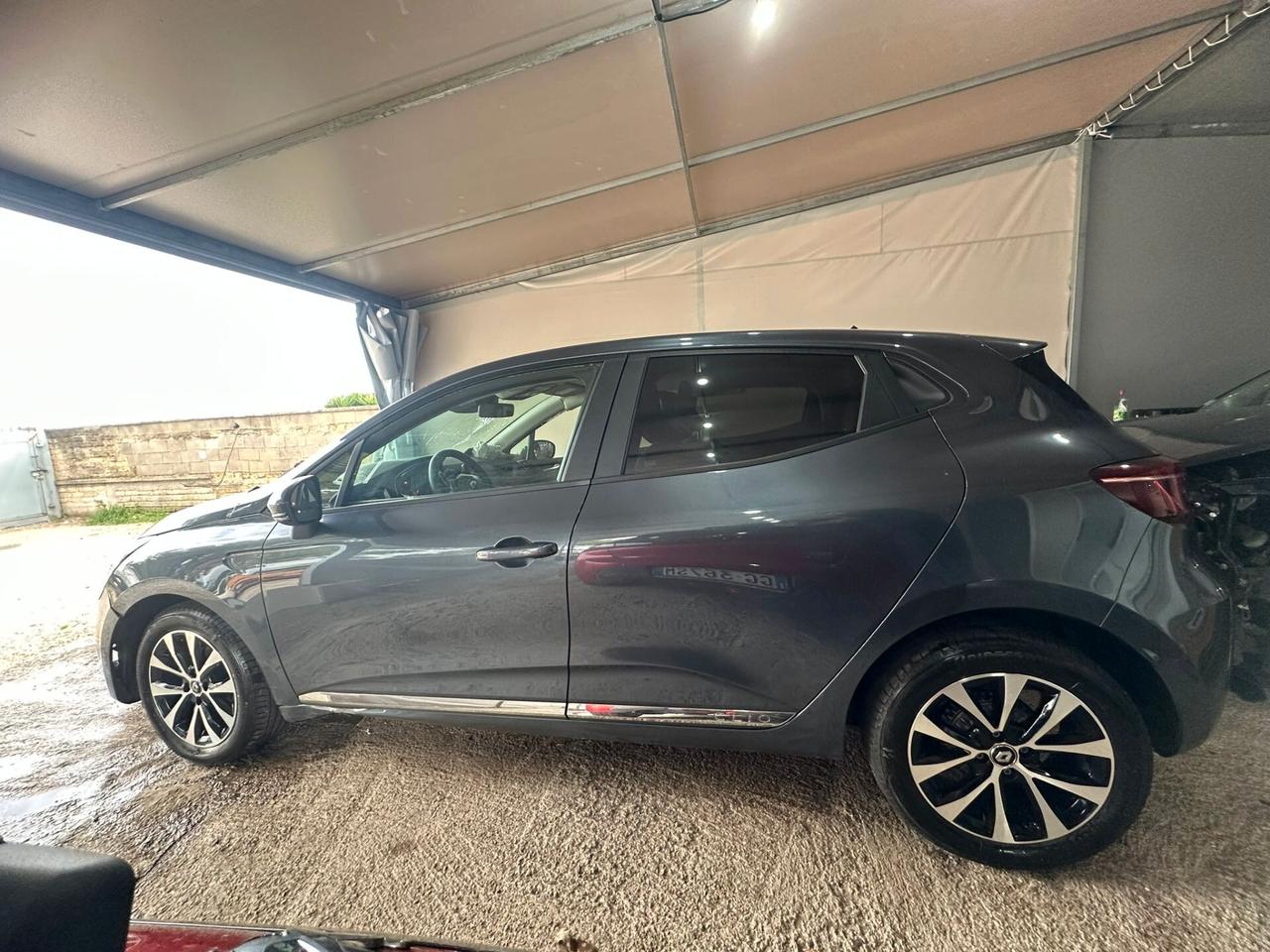 Renault Clio TCe 100 CV 5 porte Edition One sinistrata incidentata